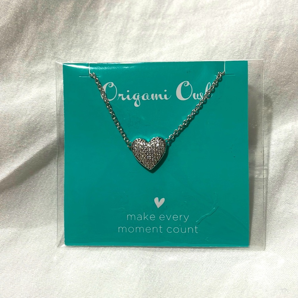 Origami Owl “New” heart necklace